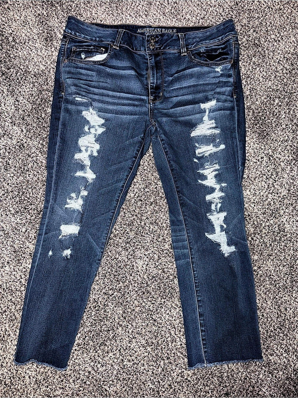 American Eagle Artist Crop Super Super Stretch Distressed Jeans Size 18 Regular